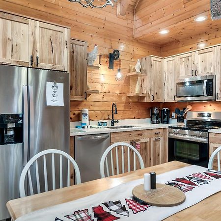 Villa Private! Hot Tub, Views, & Games Sevierville Exterior foto